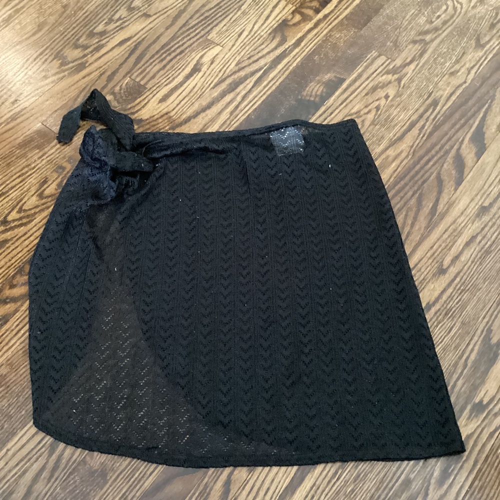 Black Sarong / coverup by La Vie en Rose - one size fits most, adjustable